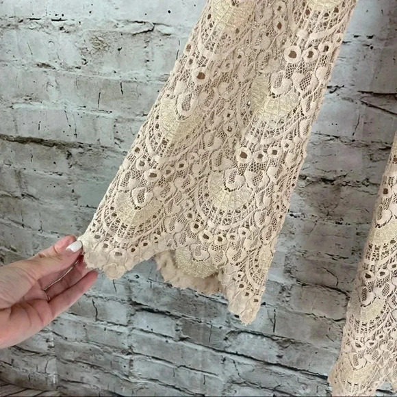 NWT Nightcap Spanish Priscilla Lace Dress Size 2 Nude Criss Cross Open Back $352 - Picture 4 of 12